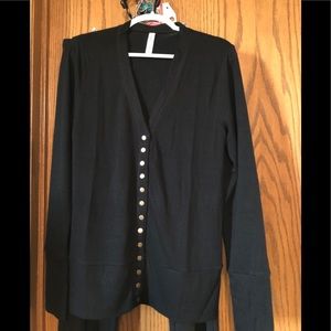 Brand New Xl Zenana snap cardigan